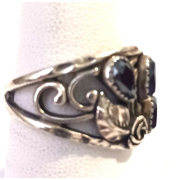Hematite and Sterling Women's Ring sz 8 - Picture 3 of 7